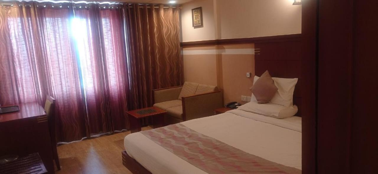 Rain Drops Hotel Chennai Ngoại thất bức ảnh