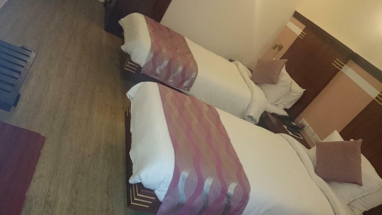 Rain Drops Hotel Chennai Ngoại thất bức ảnh